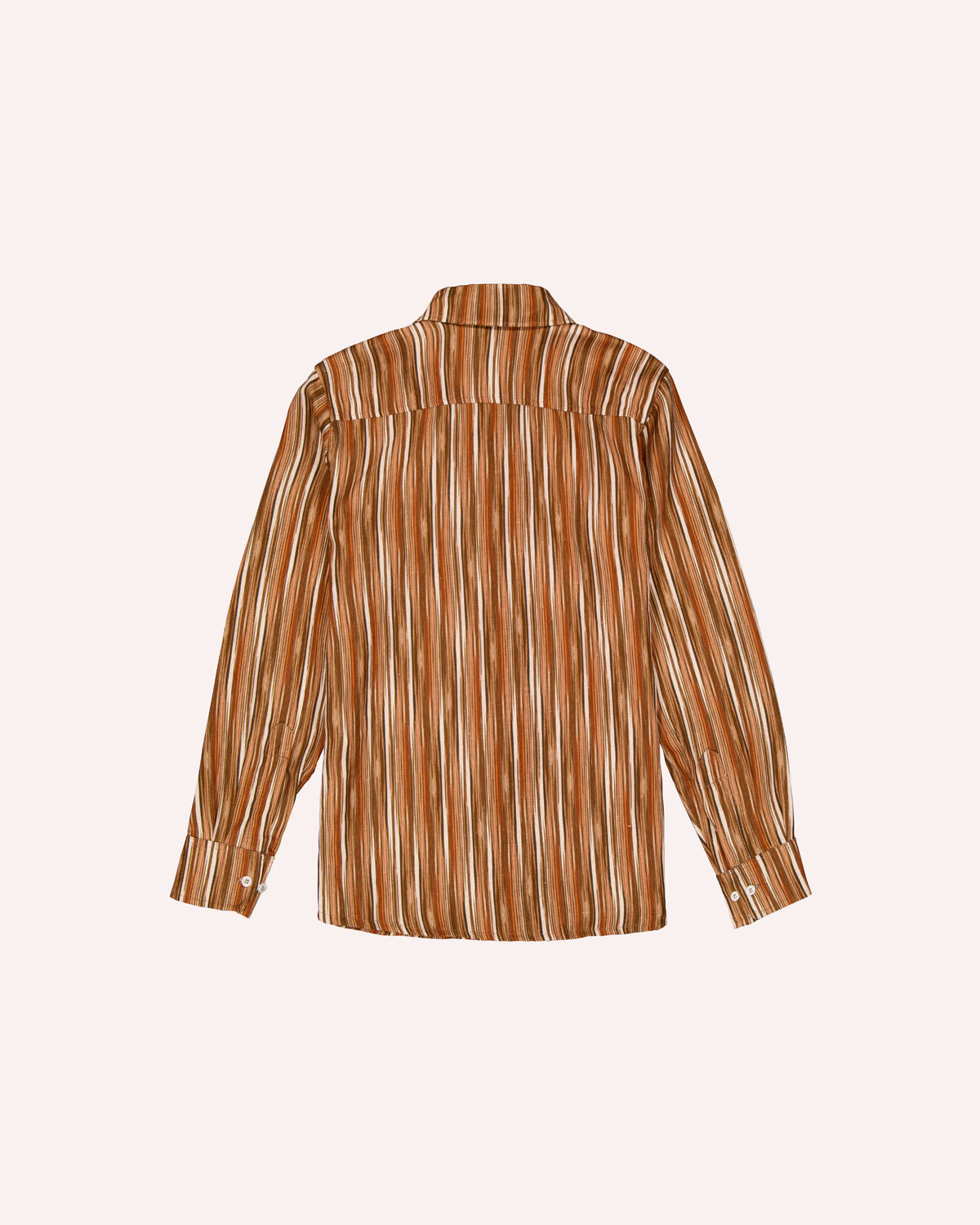 The back side of a striped brown belgian linen shirt with an 80s style. 